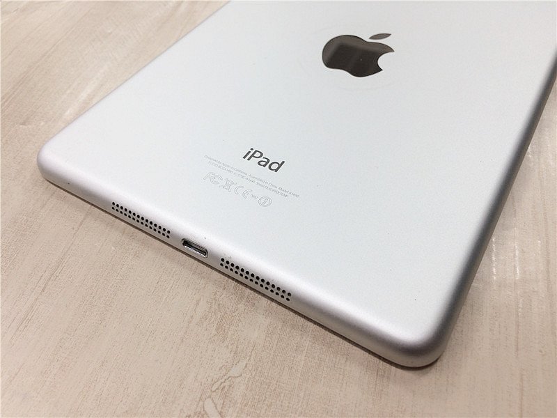 【 格安】SIMフリー 白ロム Apple iPad mini2 64GB Wi-Fi+Cellular iPad mini Retina シルバー A1490 良品 充電器おまけ付き No.31
