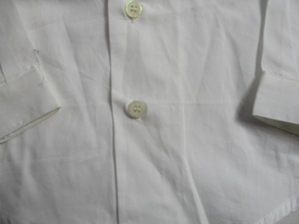 BD952【(株)赤ちゃん本舗】未使用品　長袖　シャツのみ　男児　白　90_画像3