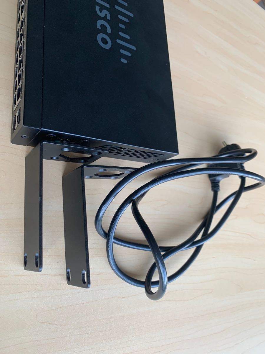 Cisco Compact24-Port Gigabit Switch