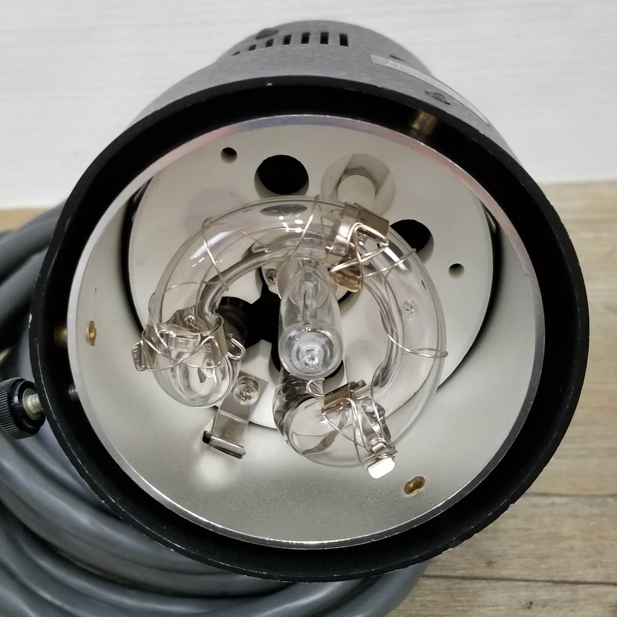 1円~ 【発光確認済】 COMET コメット CL-1250 ジェネレーター ストロボ 2灯セット ケース付き ハロゲン ヱOA4