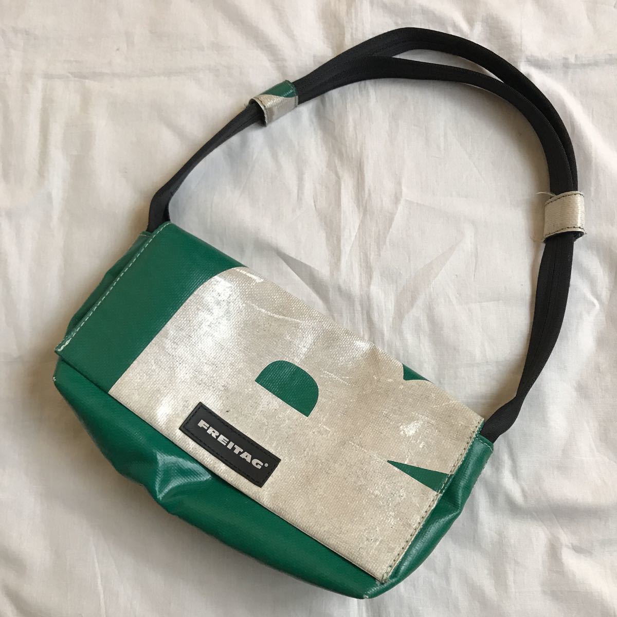 廃盤】FREITAG フライターグ F71 LAURA【入手困難】 【35%OFF】 8160