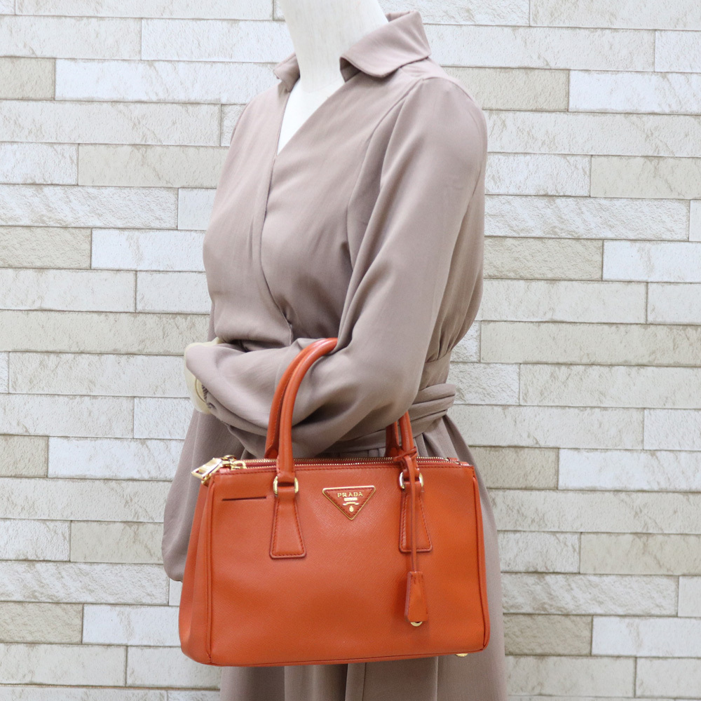 充実の品 PRADA ハンドバッグ ショルダーバッグ オレンジ agapeeurope.org
