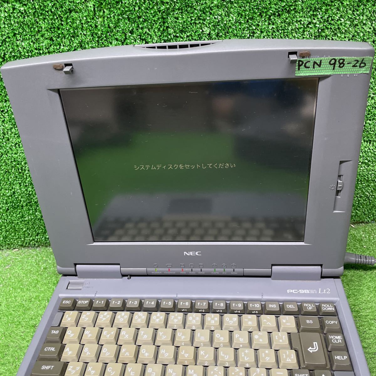 PCN98-26 激安 PC98 ノートブック NEC PC-9821Lt2/3A 通電、起動OK ジャンク_画像2