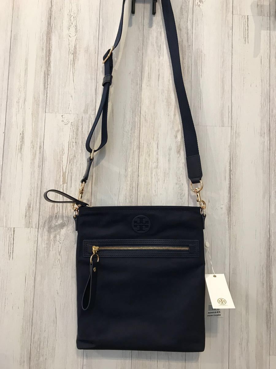 新品 トリーバーチ ナイロンクロスボディ ショルダーバッグ 新品 トリーバーチ ナイロンクロスボディ ショルダーバッグ