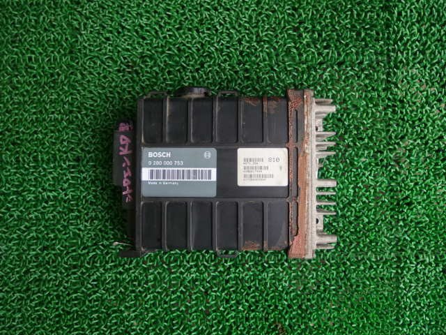 * Citroen AX 90 year ZAKD engine computer -( stock No:56097) *