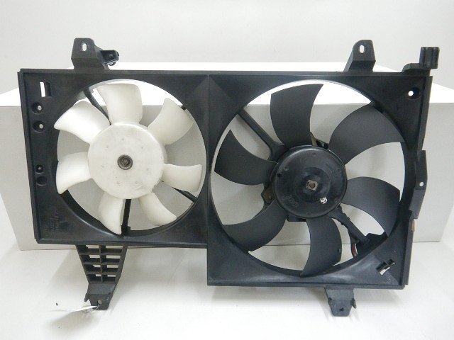 * Volvo V40 4B 98 year 4B4204W radiator cooling fan motor electric fan ( stock No:A01038) (4921)
