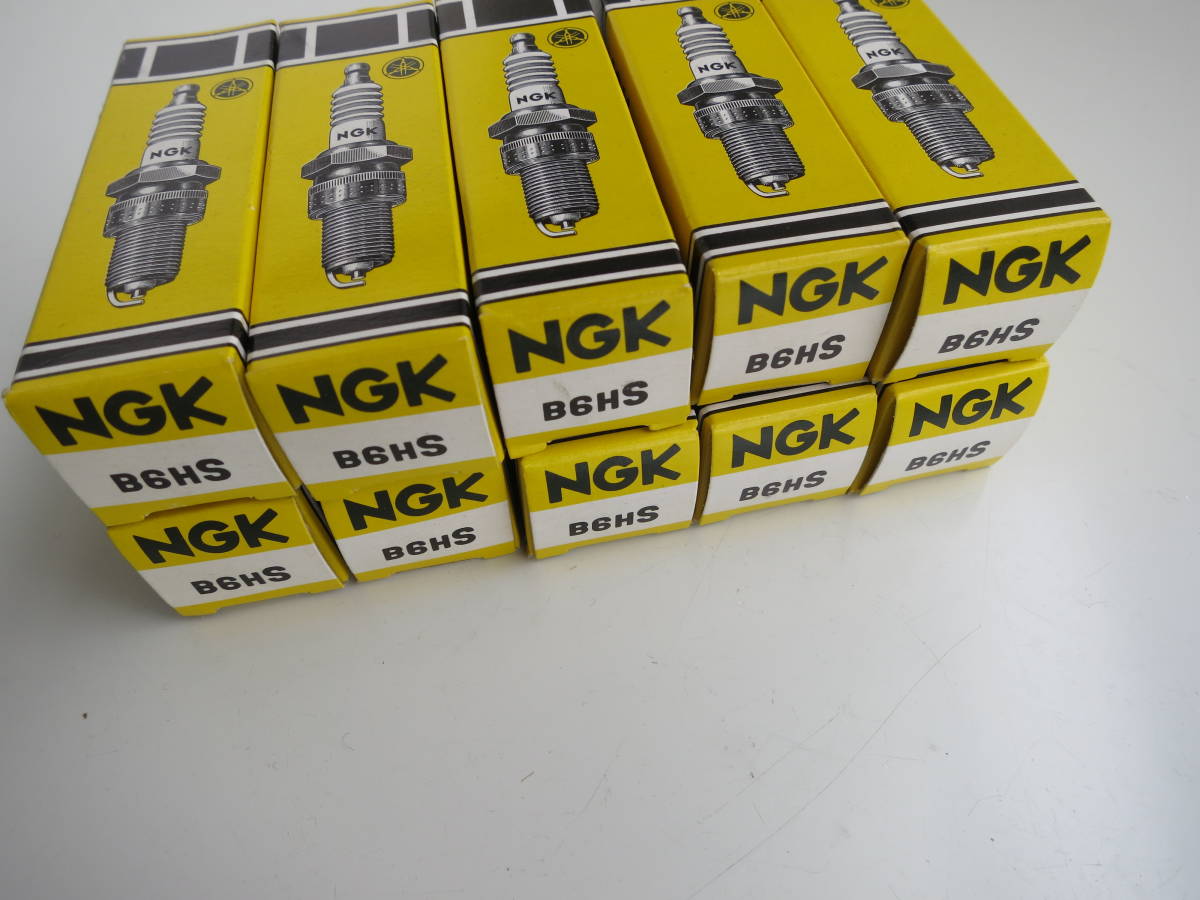 【新品未使用】NGK B6HS スパークプラグ x 10本 _画像1