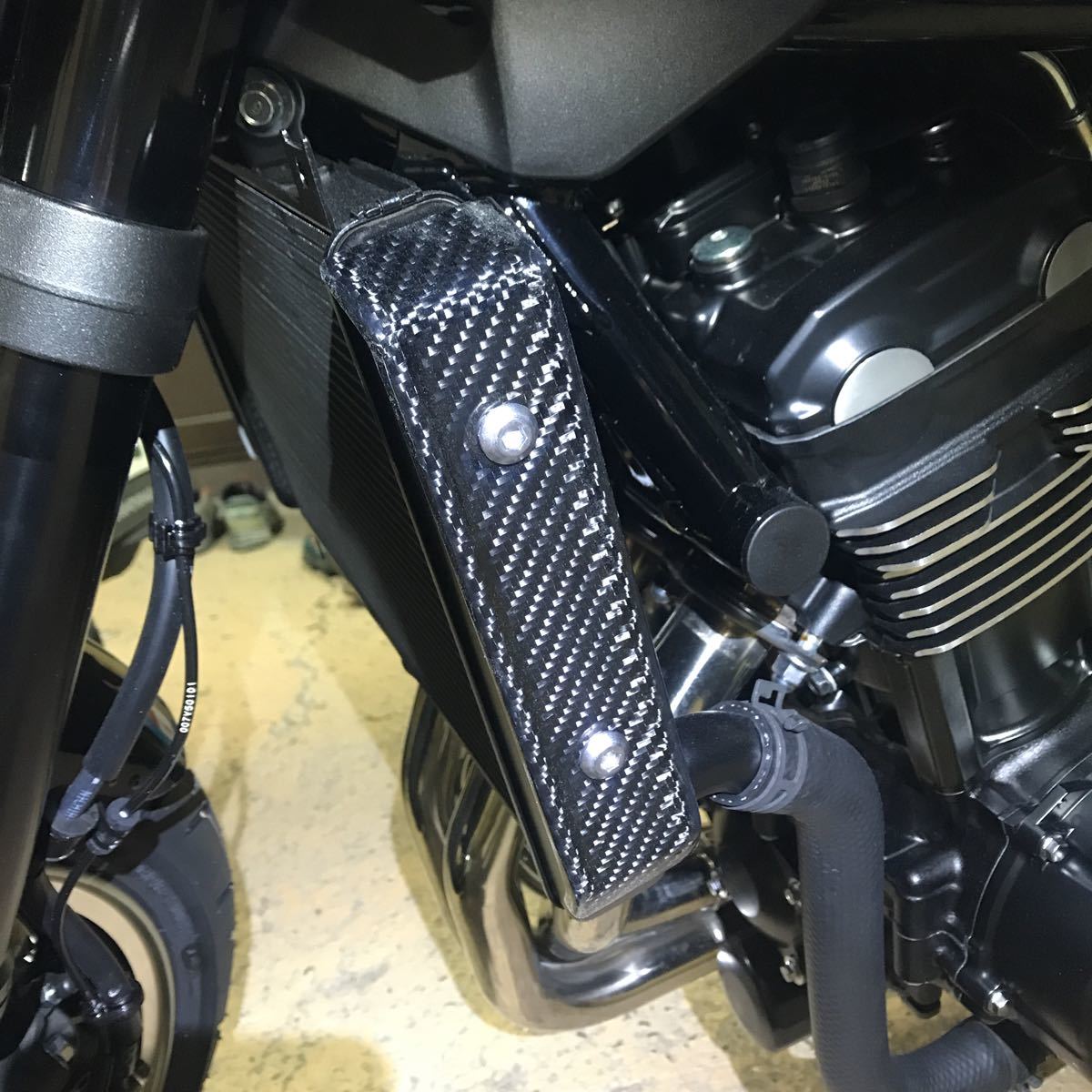 超激安国産】 ヤフオク! - Z900RS カーボン製 サイドカバー 一体式