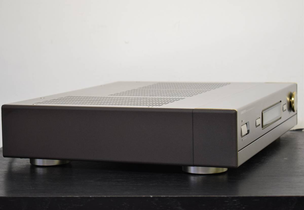 ONKYO オンキョー R-1000 AM/FMチューナー内蔵プリメインアンプ ONKYO オンキョー R-1000 AM/FMチューナー内蔵プリメインアンプ