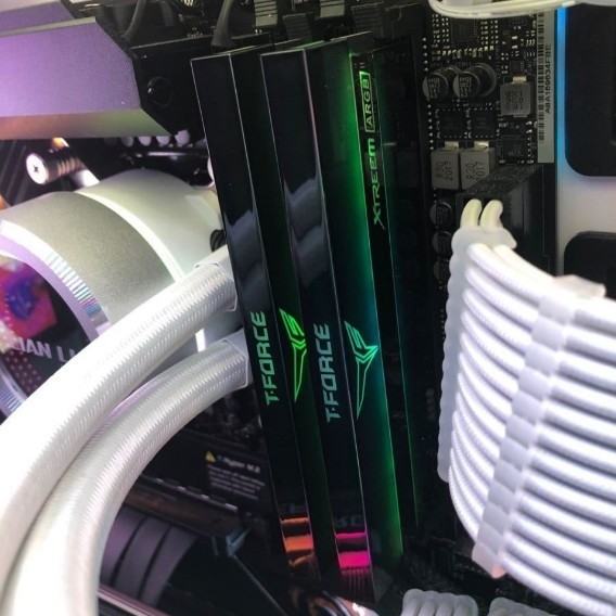 Team T-FORCE XTREEM ARGBシリーズ DDR4 3600Mhz 16GBx2枚(32GBkit