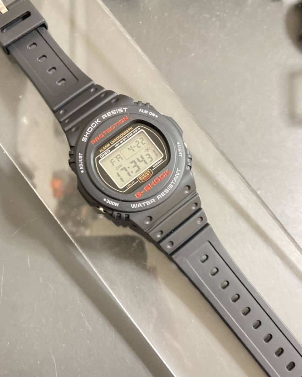 未使用同様 極美品G-SHOCK DW-5700-1JF 2001年DW-5700C復刻モデル