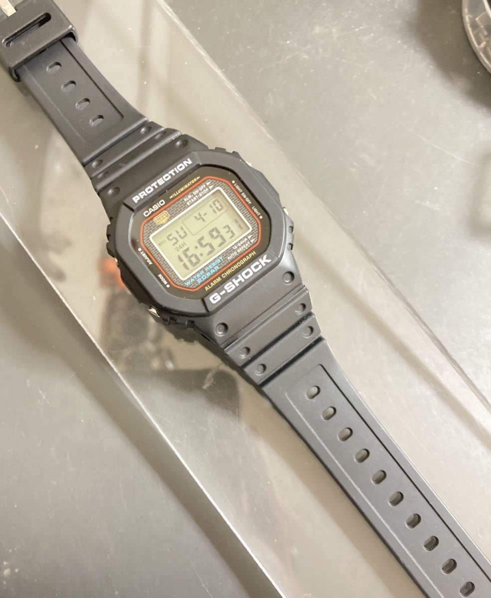 未使用同様 極美品 G-SHOCK DW-5000-1JF DW-5000C復刻モデル メタル