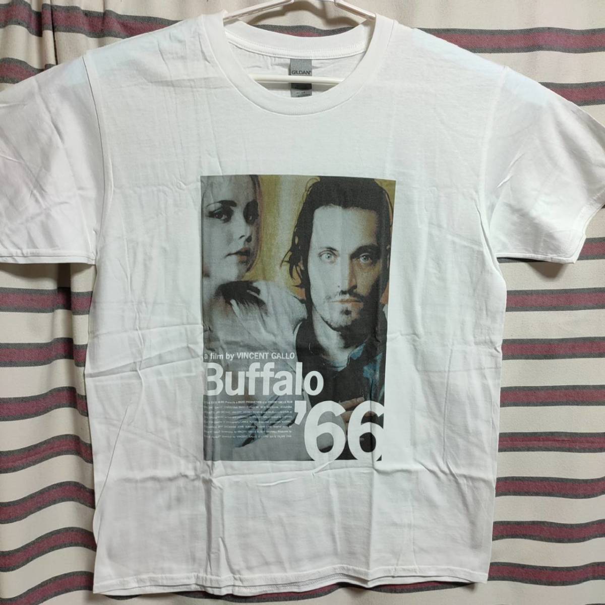 映画『バッファロー'66』BIGプリントTシャツ 【M / L / XLサイズ 映画『バッファロー'66』BIGプリントTシャツ 【M / L / XLサイズ