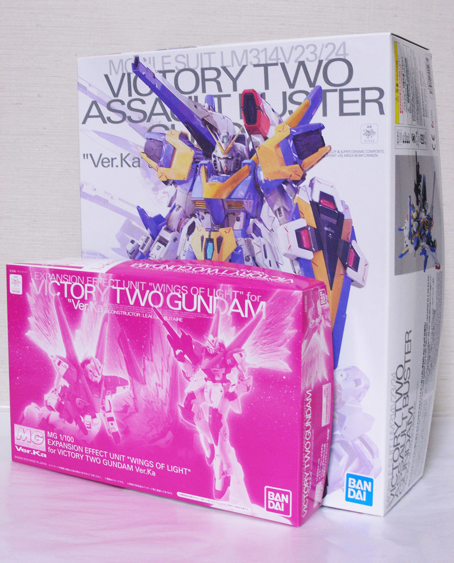 MG V2アサルトバスターガンダム Ver.Ka + MG 1/100 V2 MG V2アサルトバスターガンダム Ver.Ka + MG 1/100 V2