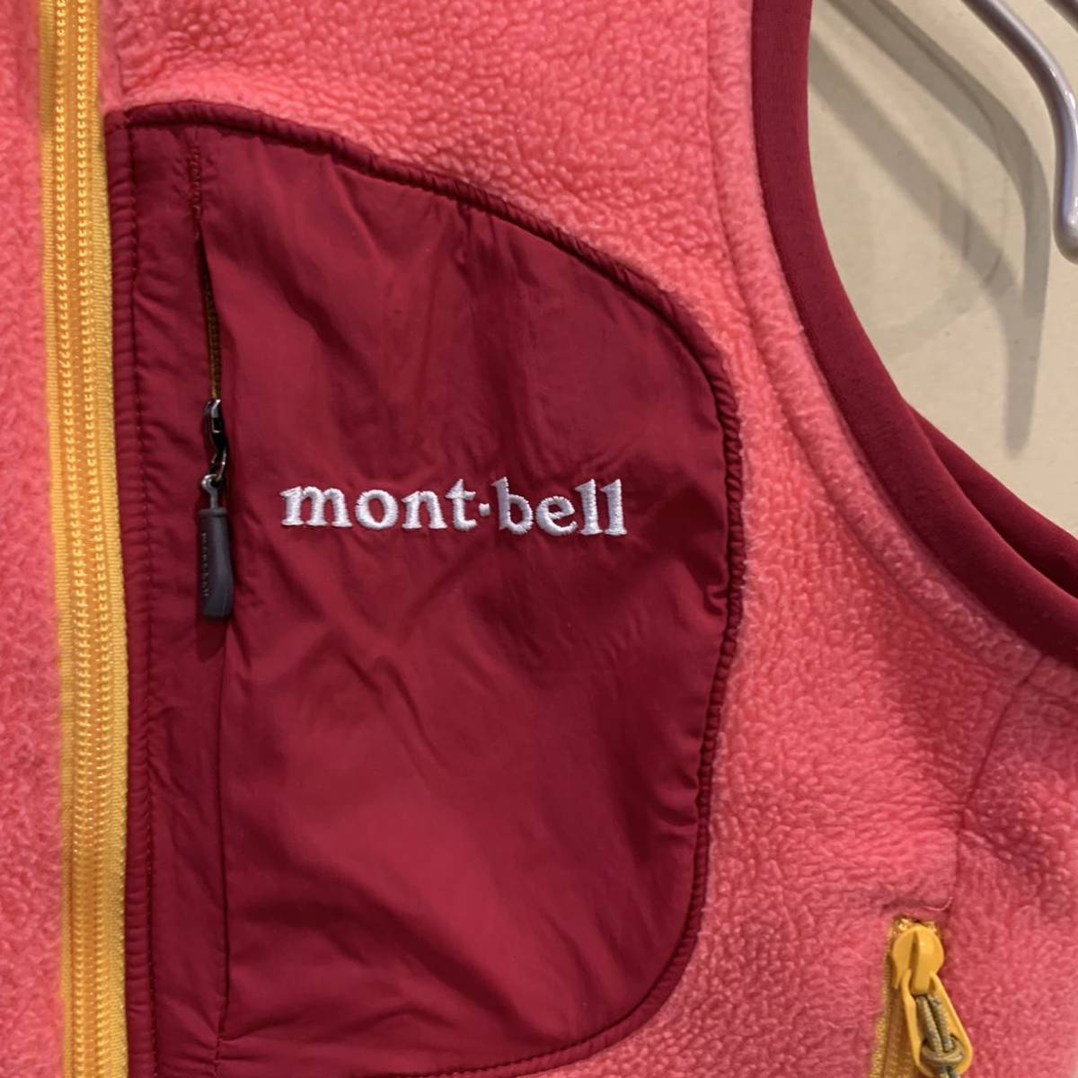 国内在庫 美品 mont-bell モンベル kids 90サイズ キャンプ フリースベスト 子供服 アウトドア 370  catalasarenas.com