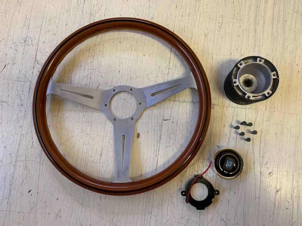 100円スタート!!ナルディ☆NARDI☆当時物☆ウッド 100円スタート!!ナルディ☆NARDI☆当時物☆ウッド
