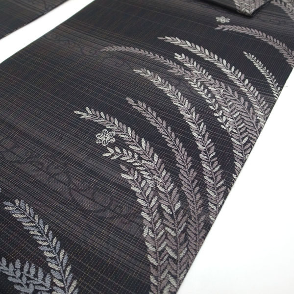 上質 袋帯 西陣 粋な黒×グレー モダンな草花 ラメ糸 カジュアル 新古品 仕立て上がり みやがわ sb8333_画像4