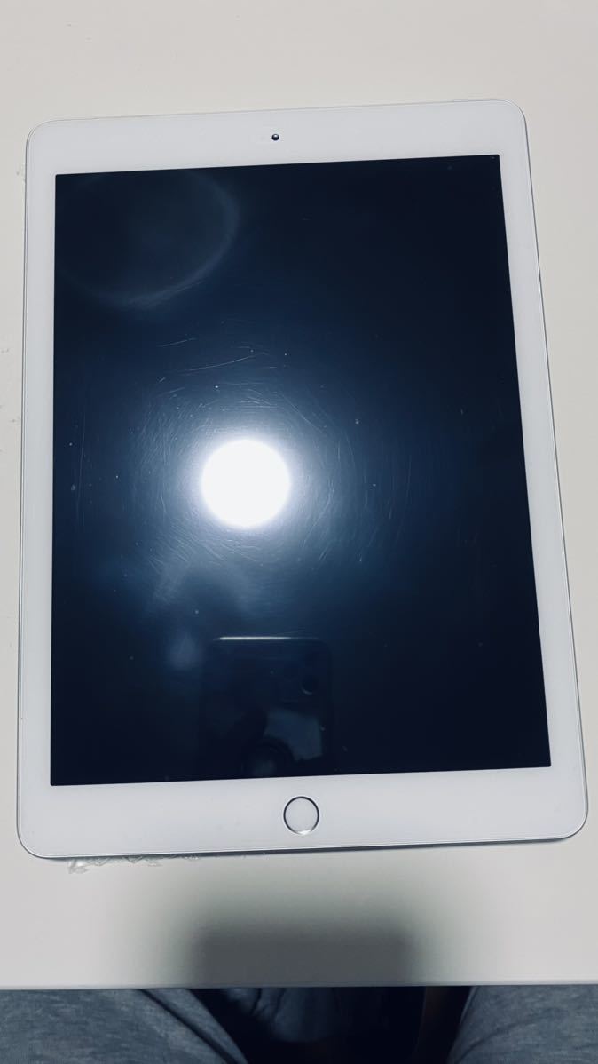 iPad 第 6 世代 Wi-Fi + Cellular 32GB ic.sch.id