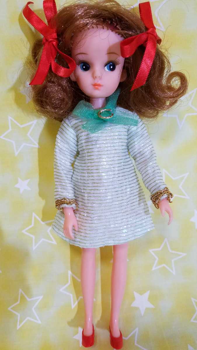 ☆1968年・タカラ【とてもお顔の可愛い初代リカちゃん&湖のほとり