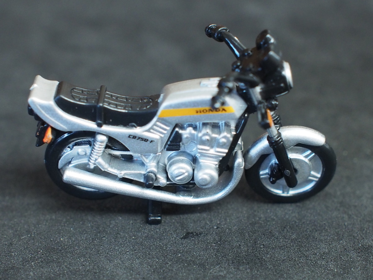 ミニチュア フィギュア ミニカー オートバイ ホンダ HONDA ホンダ CB750F RC04 管理No.6136_画像3