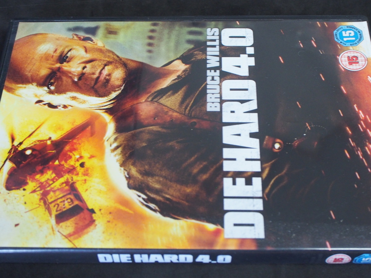 海外版DVD PAL方式 DVD movie ダイ・ハード4.0 Live Free or Die Hard Len Wiseman Die Hard 4.0 Bruce Willis Justin Long 管理No.7675_画像2