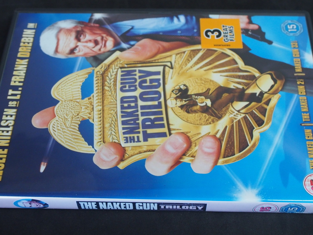 海外版DVD PAL方式 DVD movie 裸の銃を持つ男 The Naked Gun TORILOGY Leslie Nielsen Priscilla Ann Wagner 管理No.7653_画像2