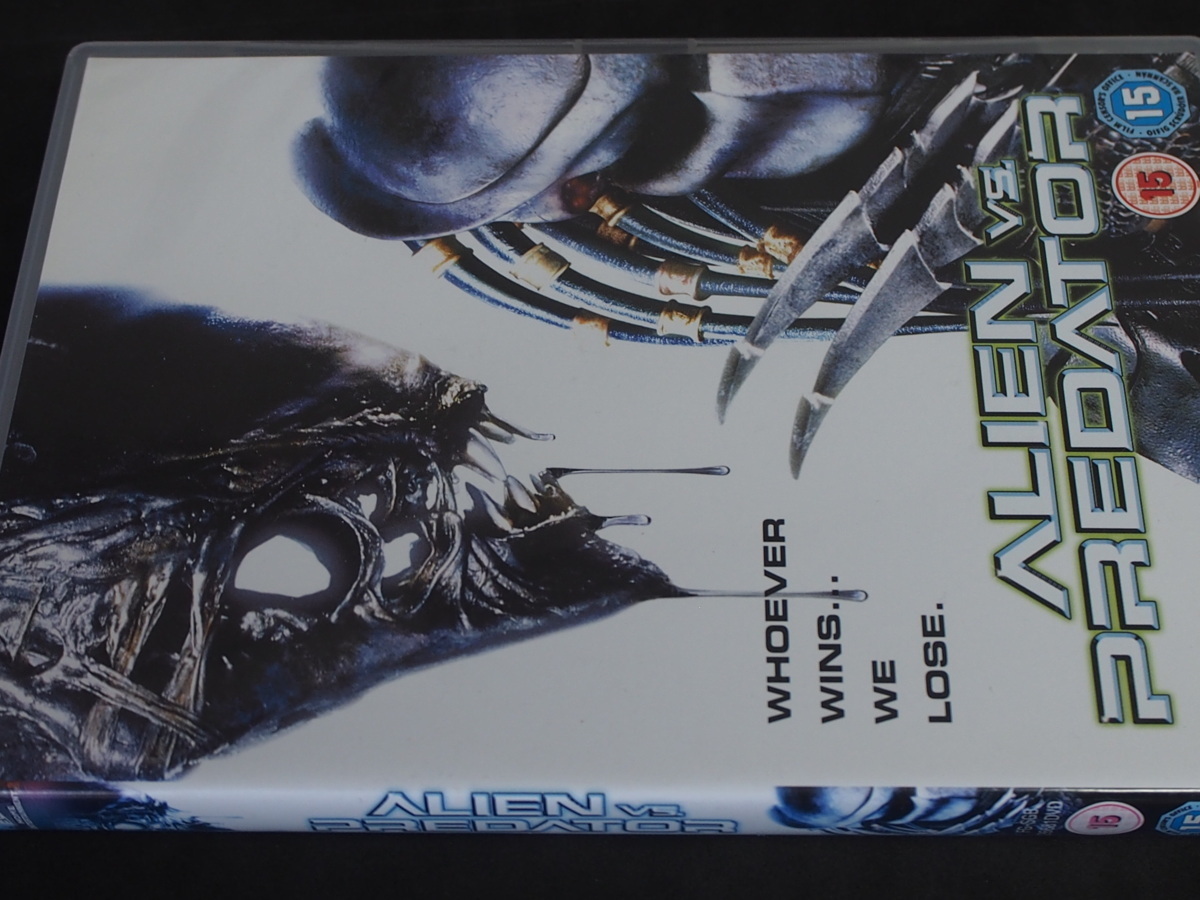 海外版DVD PAL方式 DVD movie エイリアンズVS.プレデター Aliens vs. Predator Paul W. S. Anderson Sanaa Lathan 管理No.7656_画像2