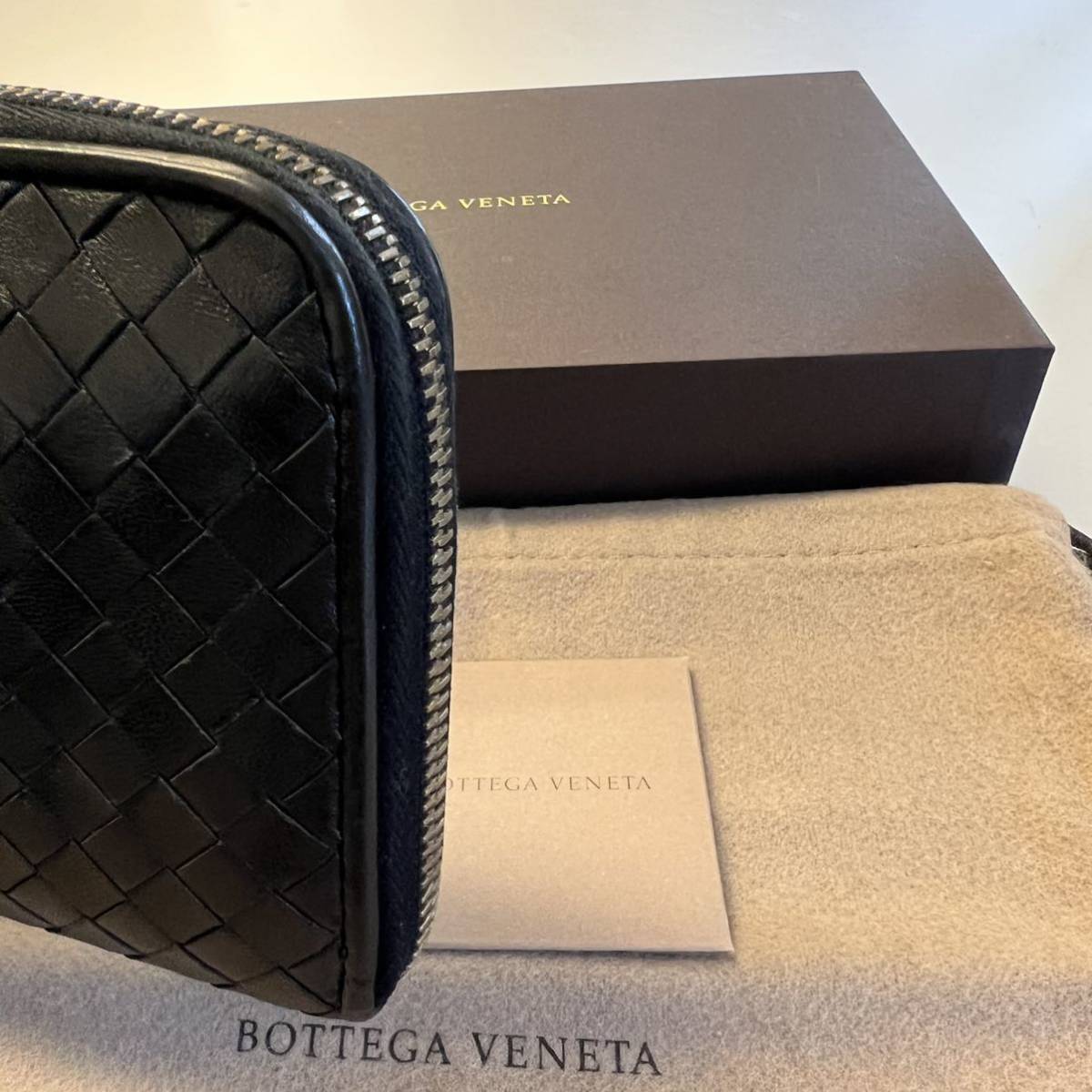 未使用に近い！ ボッテガヴェネタ BOTTEGA VENETA 財布 長財布