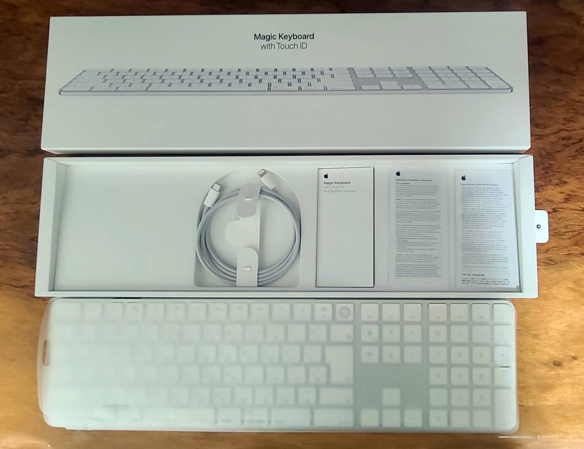 格安HOT】 Touch ID搭載Magic Keyboard（テンキー付き） delxr