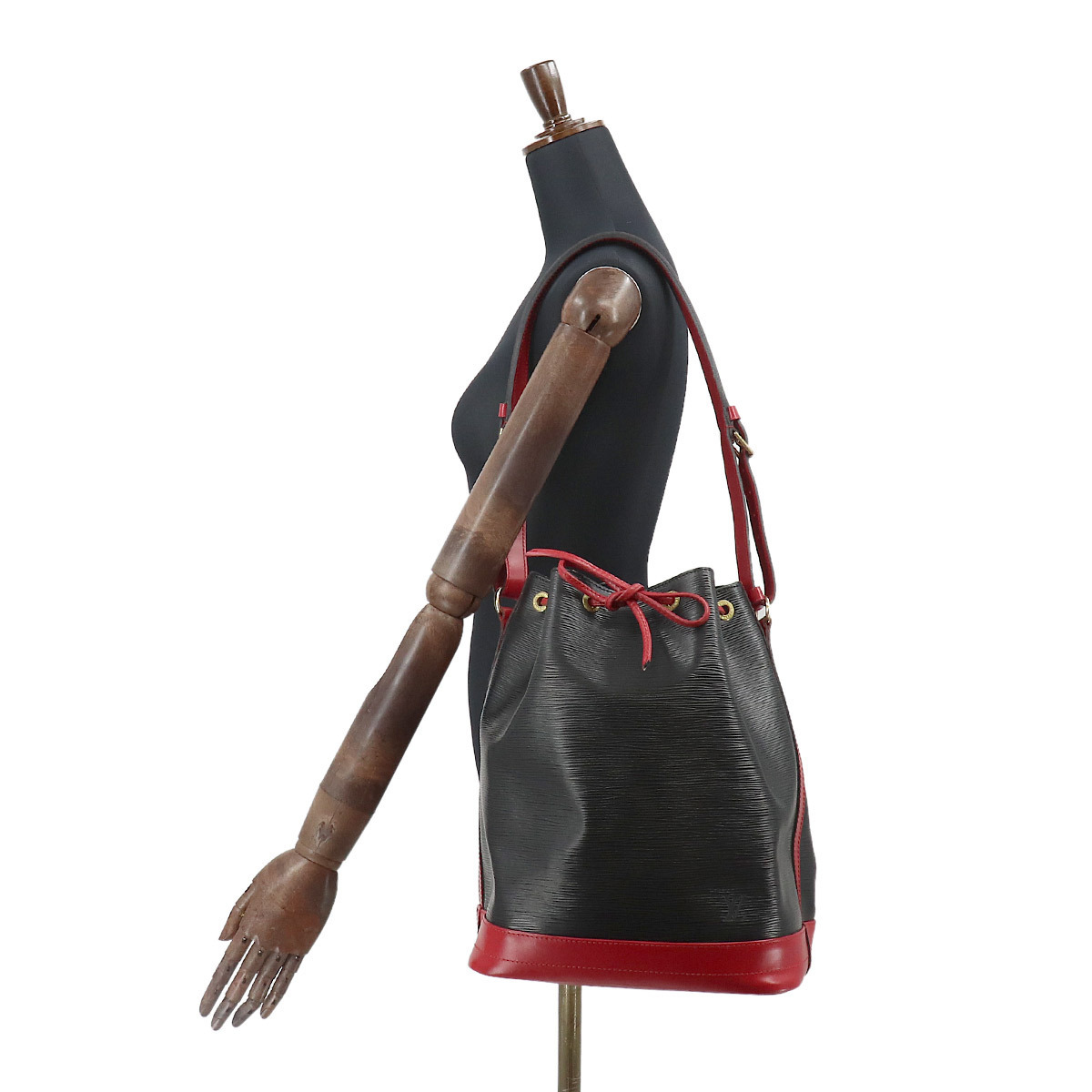 ルイ ヴィトン LOUIS VUITTON エピ ノエ 巾着型 ショルダー バッグ