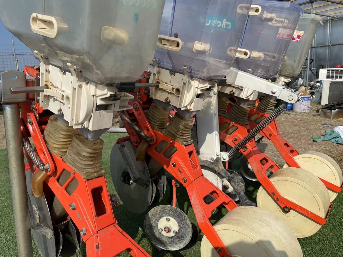 施肥播種機 クリーンシーダ RX -1400 4条 スタンド付き 施肥播種機 クリーンシーダ RX -1400 4条 スタンド付き