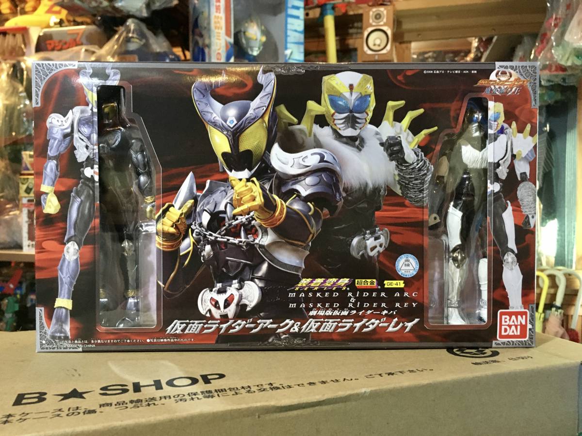  оборудован преображение * Kamen Rider arc & Kamen Rider Ray ( продажа в это время .. stock нераспечатанный товар ) театр версия Kamen Rider Kiva .. замок. .