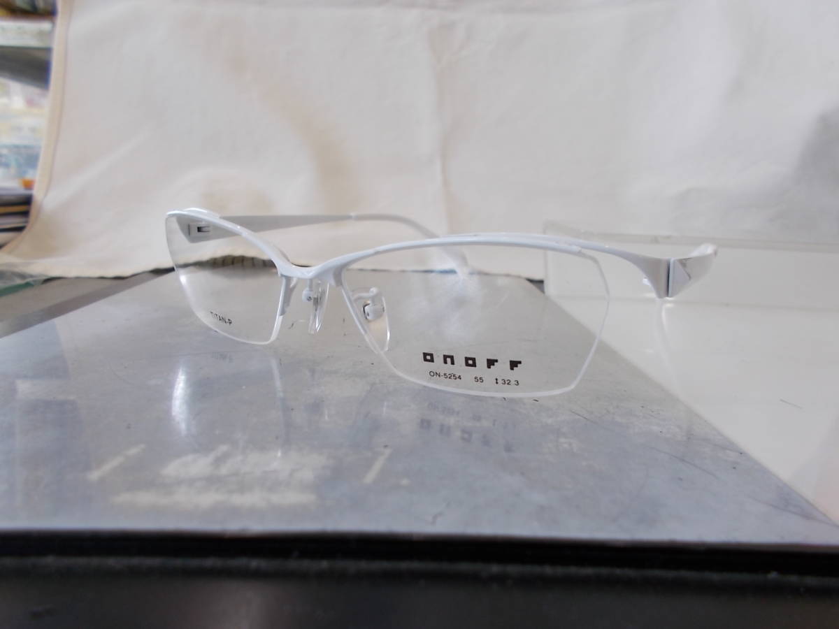 ONOFF オノフ 超かっこいい眼鏡フレーム ON-5254-2 ハーフリム