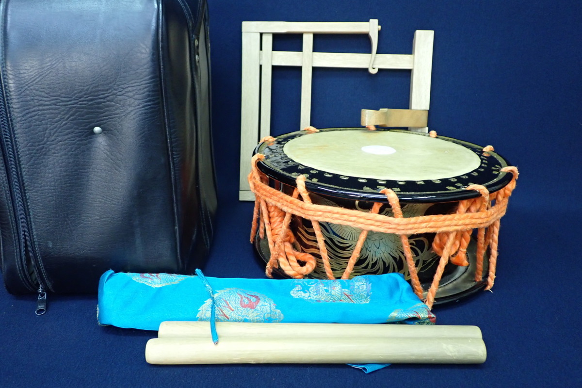 ☆0406115 和楽器 和太鼓 松鳳凰蒔絵 台付 ケース付 ☆ ust.md