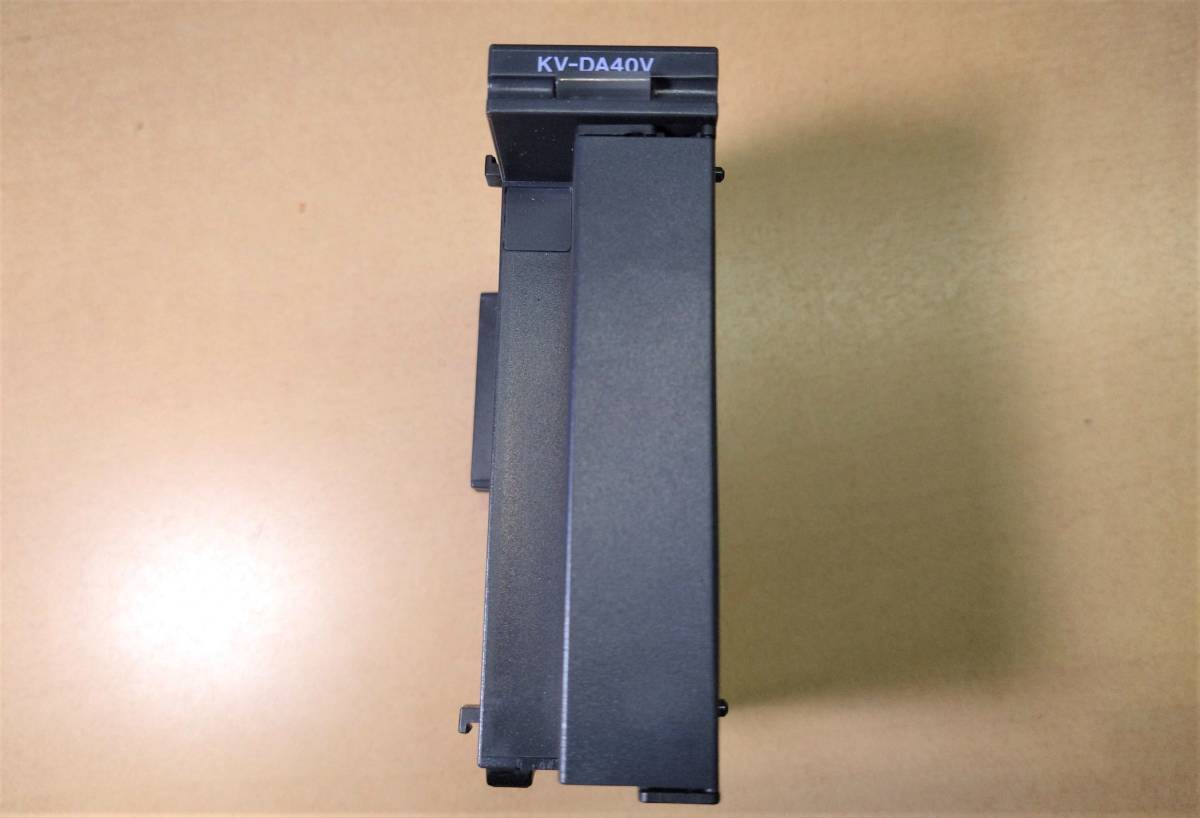 KEYENCE PLCシステム KV-DA40V アナログ出力ユニット 数時間使用 KEYENCE PLCシステム KV-DA40V アナログ出力ユニット 数時間使用