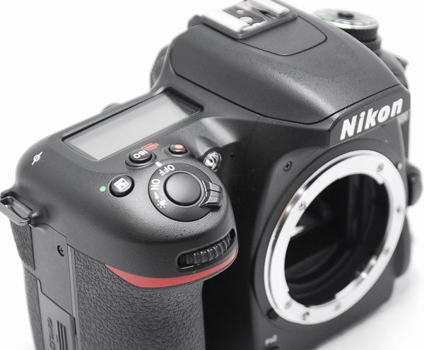 【新品同様の超美品 758ショット・メーカー保証書 付属品完備】Nikon ニコン D7500_画像6