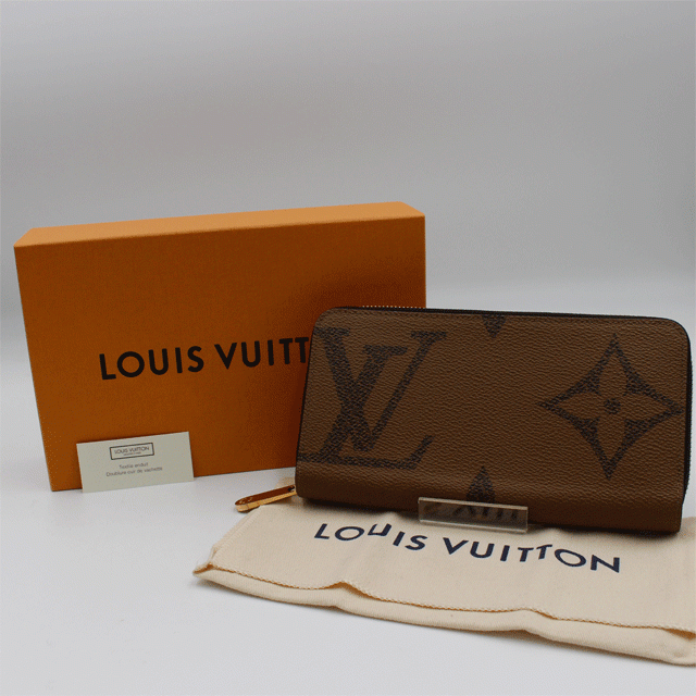 LOUIS VUITTON ルイ・ヴィトンモノグラム ジャイアントリバース