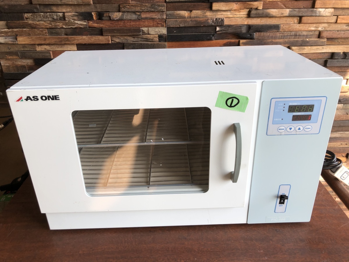 used AS ONE アズワン 小型振盪恒温器 SHAKING INCUBATOR PIC-100