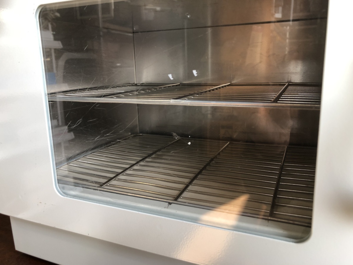 used AS ONE アズワン 小型振盪恒温器 SHAKING INCUBATOR PIC-100