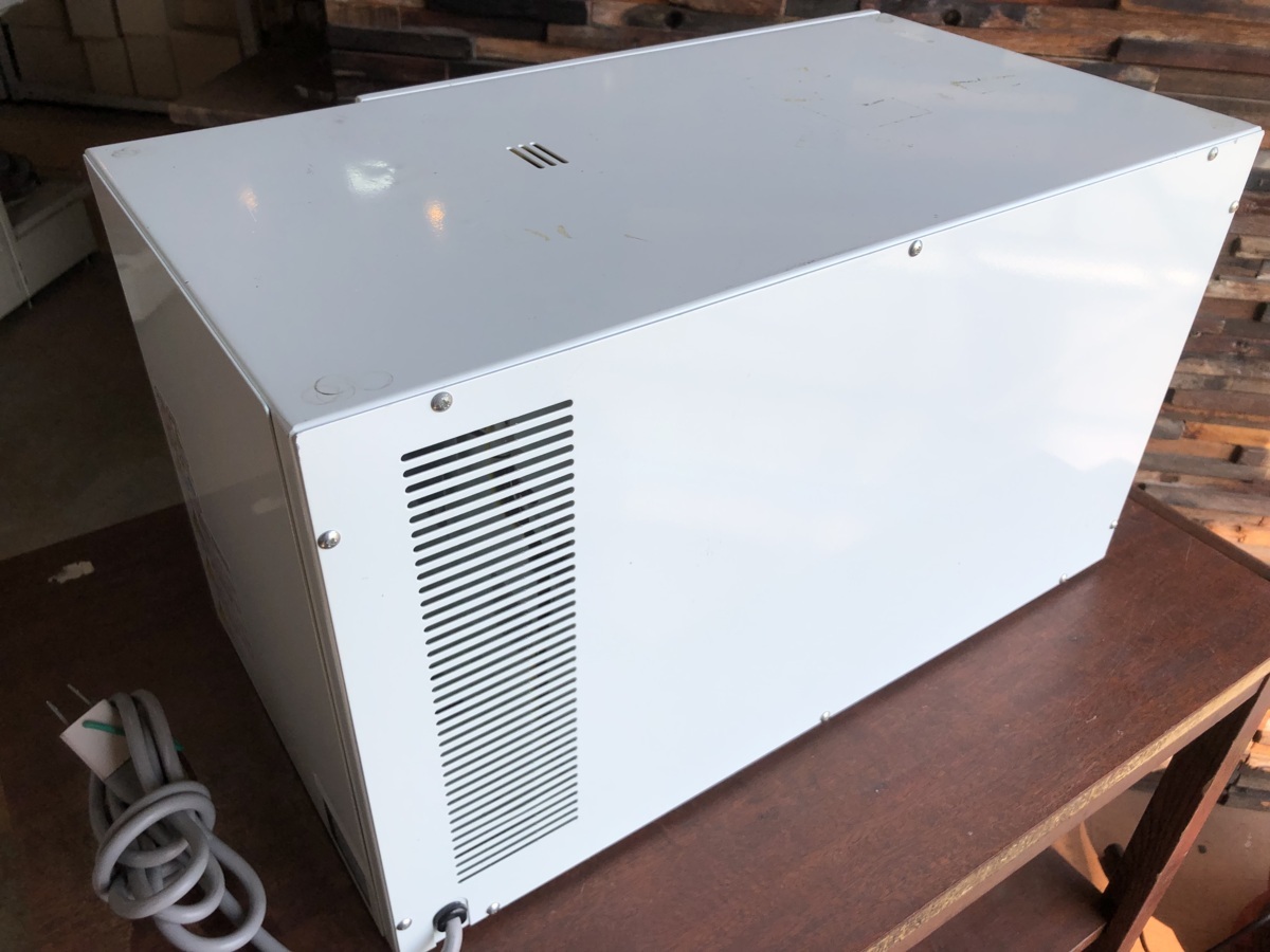 used AS ONE アズワン 小型振盪恒温器 SHAKING INCUBATOR PIC-100