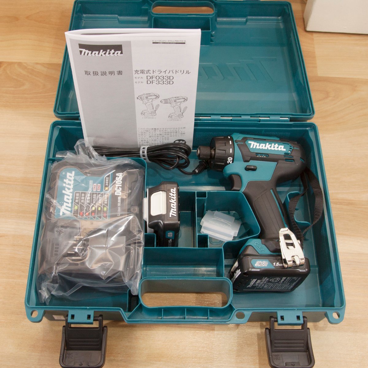makita】マキタ「充電式ドライバドリル」DF033DSHX バッテリ2個 充電器