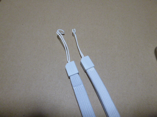 JS016【送料無料 即日配送】Wii　ジャケット　ストラップ　2個セット（クリーニング済）白　ホワイト　リモコンカバー　