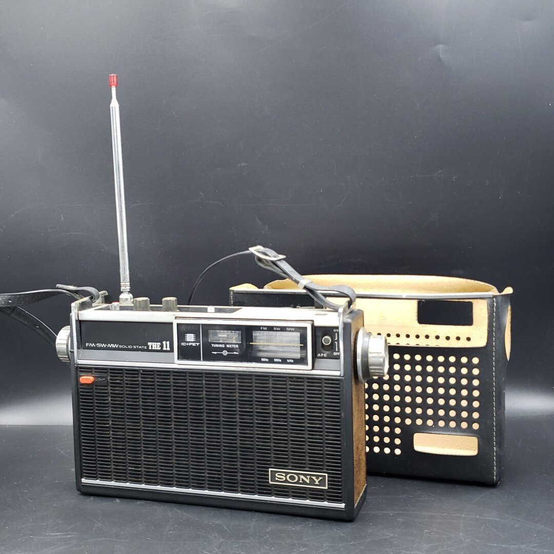 [60s163]ジャンク品 SONY ソニー ICF-1100 ラジオ カバー付き THE11 昭和レトロ ビンテージ かっこいい インテリア アンティークラジオ
