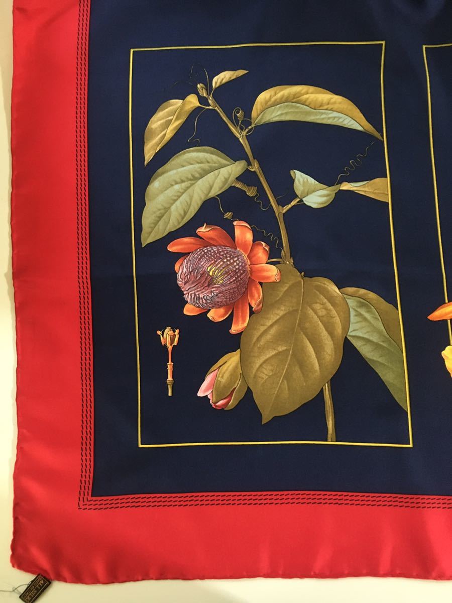 LOEWE ロエベ ★ スカーフ 花柄 植物柄 シルク100% イタリア製 大判 赤×青_画像5