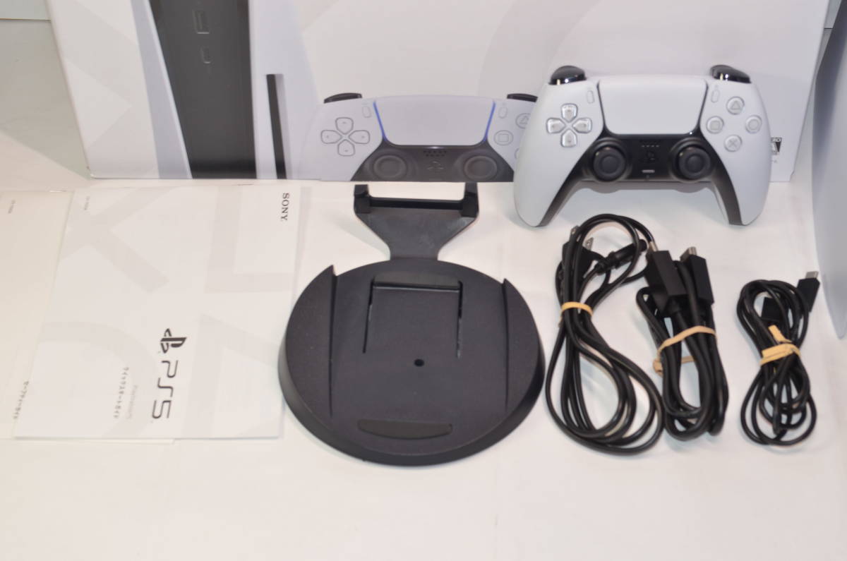☆美品 動作良好☆ps5 本体 ディスクドライブ搭載 CFI-1000A01 825gb