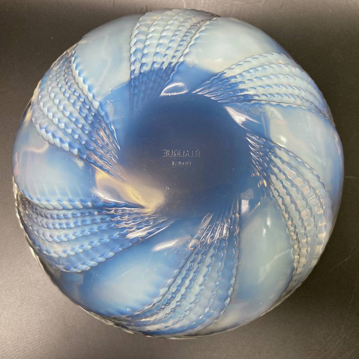 幻想的【本人作】R.LALIQUE ルネ・ラリック 花模様 硝子鉢 幻想的【本人作】R.LALIQUE ルネ・ラリック 花模様 硝子鉢