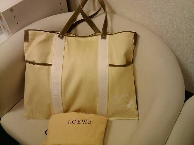 ★即決★ロエベ（LOEWE）オフホワイト　ベージュ キャンバス 大きめトートバッグ_画像2