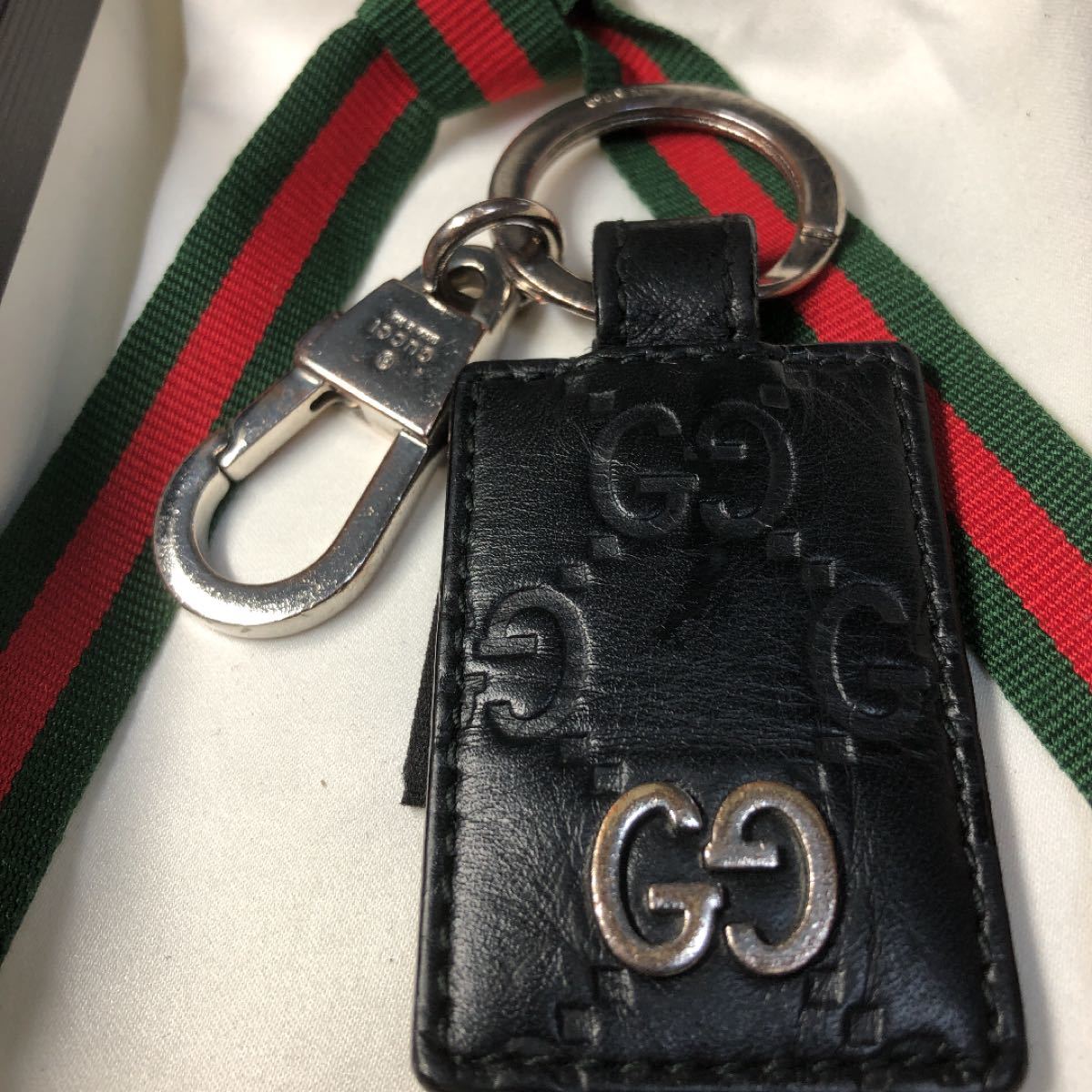 GUCCIブラックレザー　シマレザーGG キーホルダー　チャーム キーリングGUCCI   キーホルダー