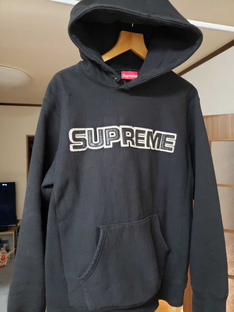 Supreme パーカー　中古　スウェットパーカー Logo 　ブラック Hooded ボックスロゴ シュプリーム　レア_画像1