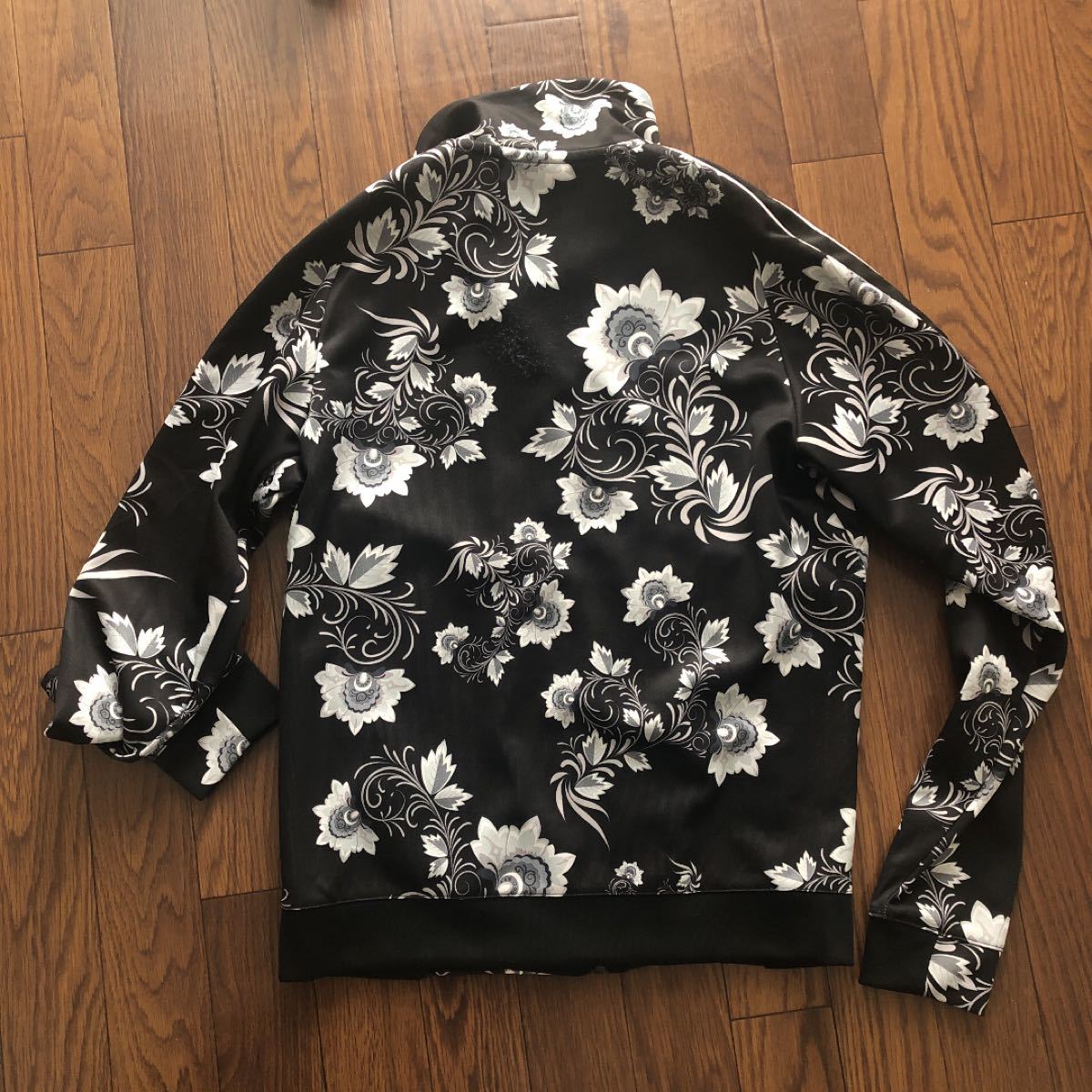 NIKE ジャージ フローラル ボタニカル 花柄 モノトーン|Yahoo NIKE ジャージ フローラル ボタニカル 花柄 モノトーン|Yahoo
